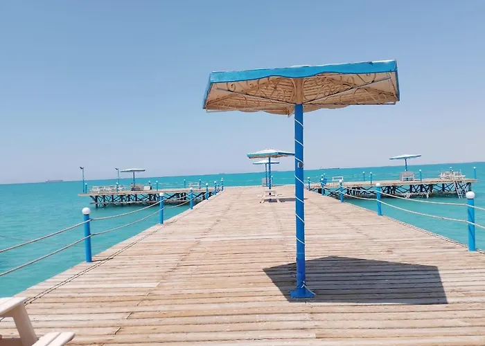 بقريه أميرة لاسرينا باي Рас-Седр